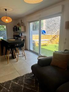 Appartements Duplex piscine 3 chambres et Clim proche plages : photos des chambres