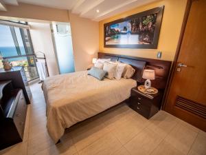 Apto de LUJO 5 min del aeropuerto DosLocosDeViaje