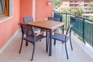 Crystal & Esmeralda Apartment Suites Sorrento