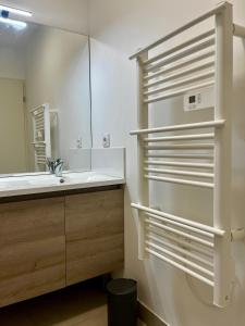 Appartements Duplex piscine 3 chambres et Clim proche plages : photos des chambres