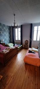 Sejours chez l'habitant Chez Virginie - chambre du Bourg : photos des chambres