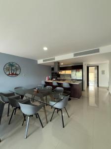 NEW Casa Paradise Ocean View apts