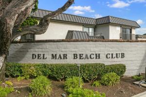 Solana Beach Escape, Beach Access, AC, Pools, Spa, Tennis Courts & Clubhouse Views