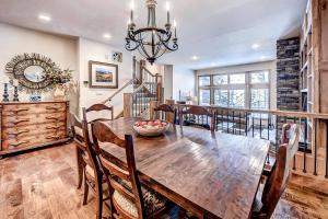 22 Highlands Townhomes