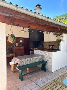 Maisons de vacances Maison avec vue Montagne pour les amateurs de Velo VTT et Randonnees Massages sur rendez-vous : photos des chambres