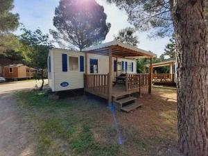 Campings Camping 3 etoiles - Piscine - cca0gbf : photos des chambres