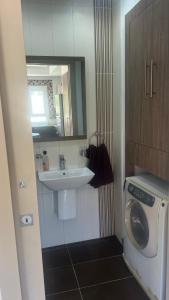 Triplex résidence tilel chott mariem