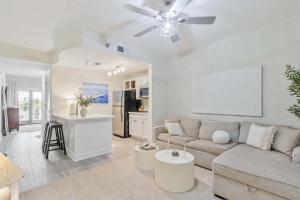 Salt Rim Located In Carillon Beach 4 Pools