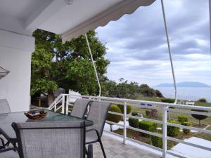 Villa Anestaki by the sea