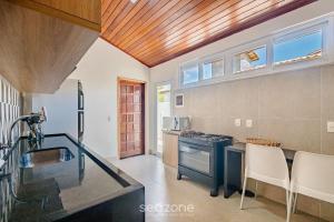 Casa no Costa do Sol em Jacuípe c Piscina CCL0004