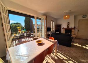 Maison familliale, vaste jardin proche mer et centre ville