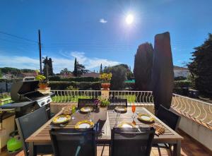 Maison familliale, vaste jardin proche mer et centre ville