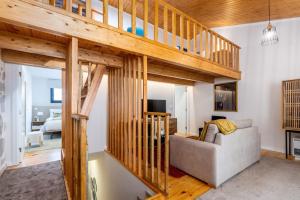 City Center Comfort Apartment by Vacationy