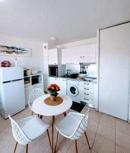 Cosy 2 pieces avec piscine et parking