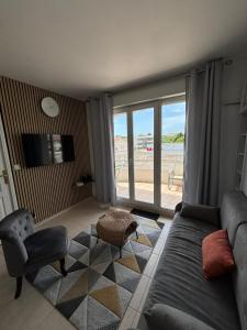 Cosy 2 pieces avec piscine et parking