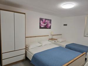 Studio (3 Adults) room in Apartments Sole Mar