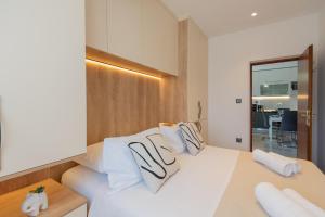 Apartment Split with parking