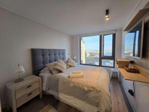 HOM I A estrenar en Renaca con vista al mar 3D2B