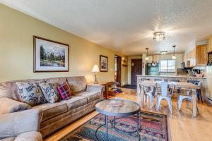 2 Mi to Winter Park Resort Mtn-View Haven!