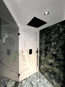 Ultra lyx lägenhet Nedrevåning