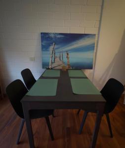 Cozy Garden Apartment near Train Station & Nature