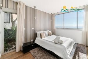 OurMadeira - Fonte do Mar 1, premium