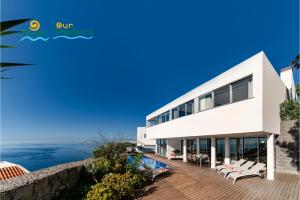 OurMadeira - Fonte do Mar 1, premium