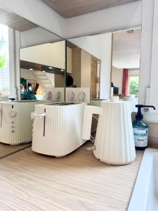 Maisons de vacances Charmante maison avec jardin pres des plages : photos des chambres