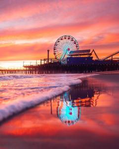 Cozy apartment in Santa Monica parking, Gym, Pool