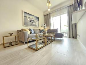 Luxury Apt with Pool Golf View in Hard Rock Golf