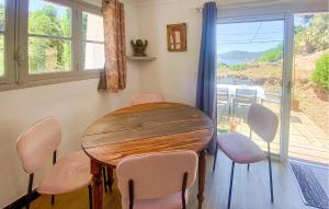 Stunning Home In Ile Du Levant - Hyères With Wifi