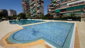 Apartamento vistas al mar y piscina en Alicante By ElConserje