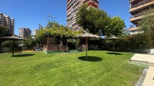 Apartamento vistas al mar y piscina en Alicante By ElConserje