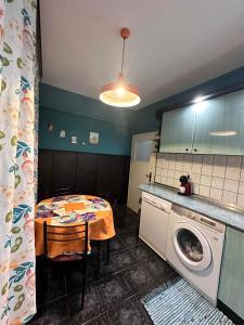 Апартамент за гости НИКИА в центъра с изглед към Врачанския Балкан Nikia Cityscape & Mountain Escape