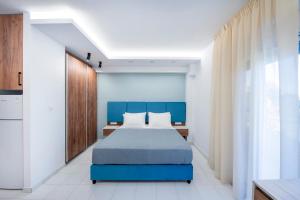 Dorothea Apartments #2 with garden view