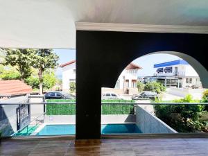 Tripleks Özel Havuzlu Lüks Villa