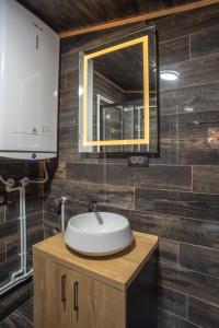 Quiet City Apartments