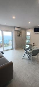 Villas Maison vue mer a 5 min de MONACO : photos des chambres