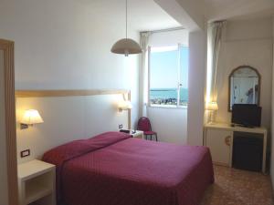 Double or Twin Room with Sea View room in Hotel Liberty