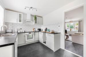 15 Mins to Sizewell C - Driveway Parking - Contractor Friendly - 2 Bedroom