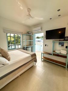 Cabaña Villa Jardín - Aldea Doradal - Santorini Colombiano