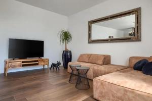 Family friendly house with a swimming pool Novigrad - 24613