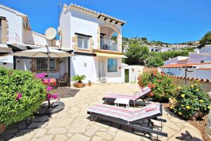 Beate - holiday bungalow with pool in Moraira
