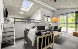 Awesome Home In Glesborg With Sauna