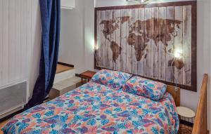 Maisons de vacances Awesome Home In Goult : photos des chambres