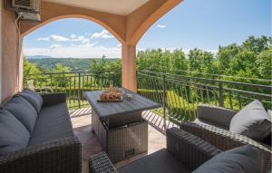 Lovely Home In Tinjan