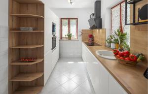 Lovely Home In Tinjan