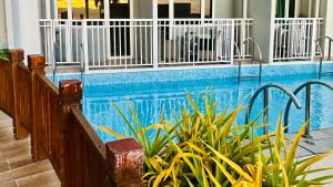 SMDC BREEZE RESIDENCES Pasay near AIRPORT PICC CCP WORLD TRADE CENTER MOA AND STARCITY