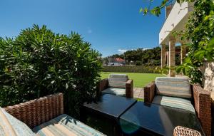 Beach Front Apartment In Povljana