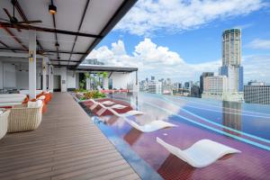 Fifth Avenue Hotel